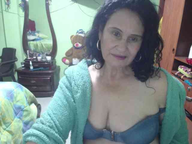 jazmin-mature webcam