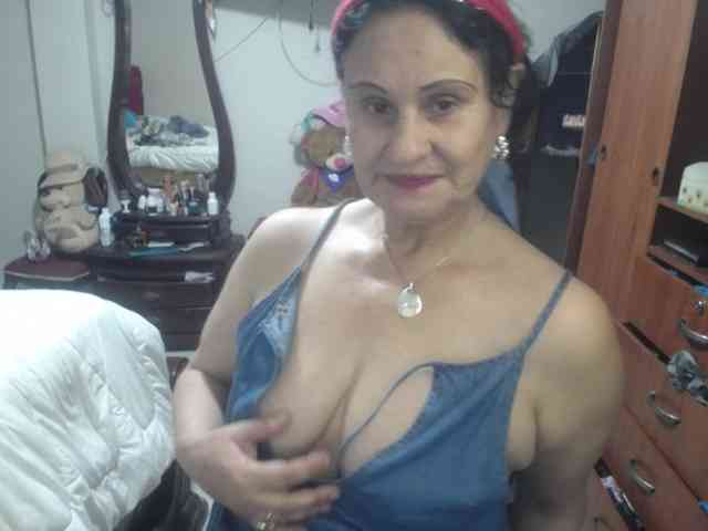 jazmin-mature jazmin-mature