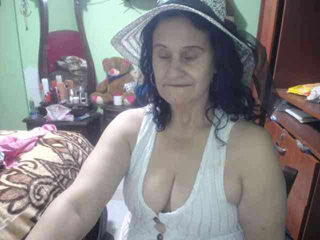 jazmin-mature webcam