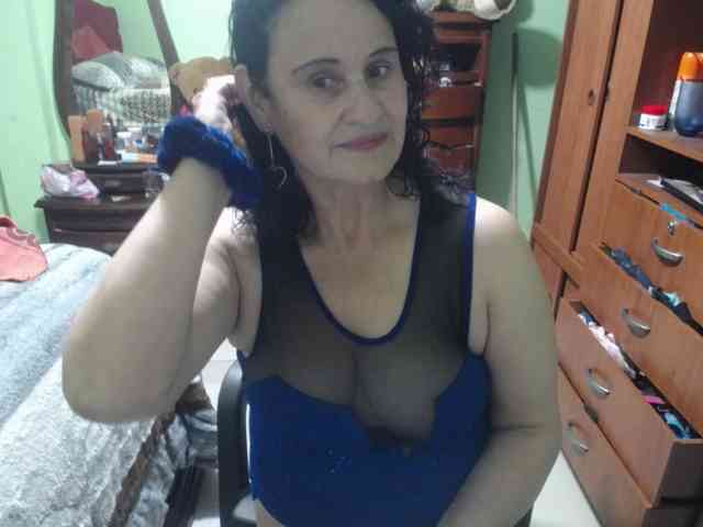 jazmin-mature webcam