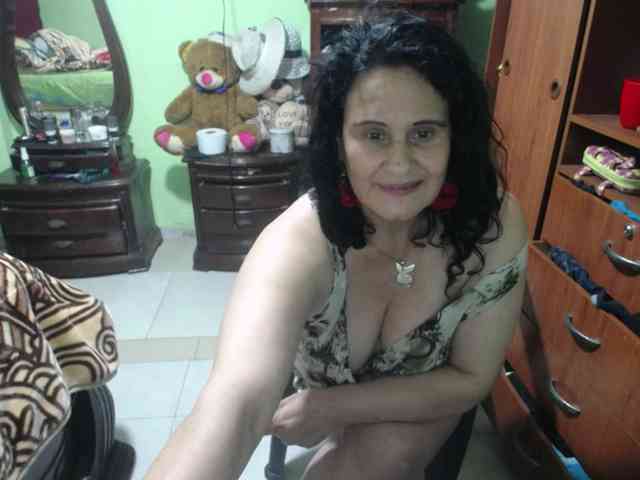jazmin-mature webcam