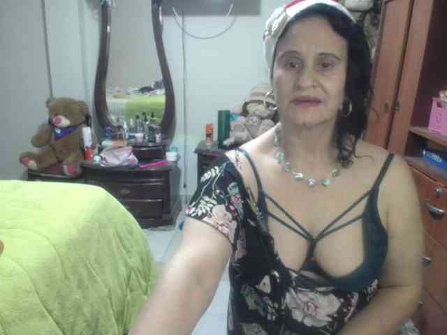 jazmin-mature webcam