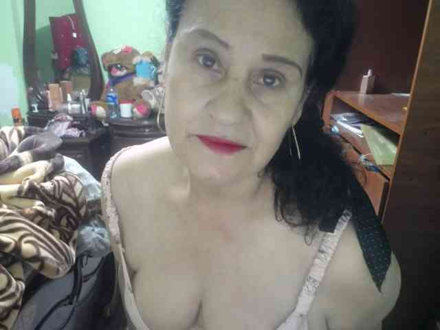 jazmin-mature webcam