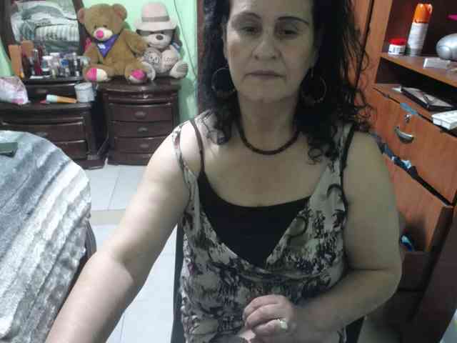 jazmin-mature webcam