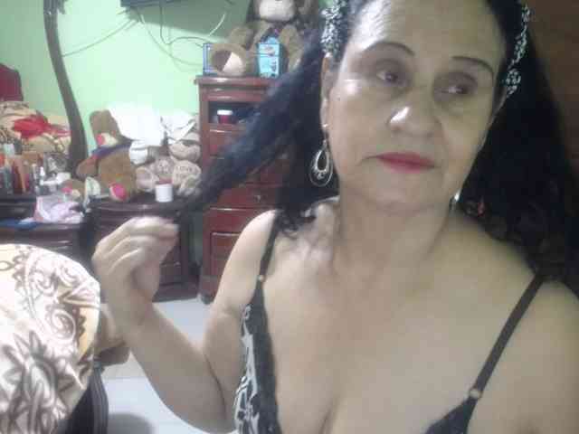 jazmin-mature webcam