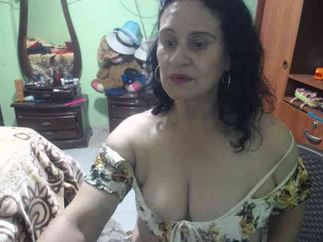 jazmin-mature webcam