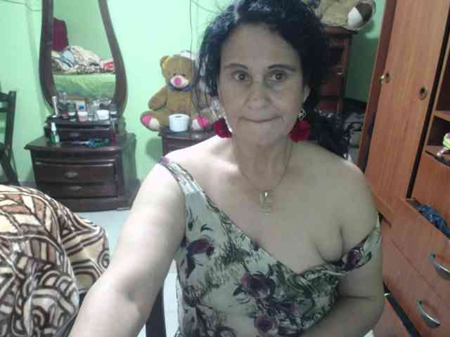 jazmin-mature webcam