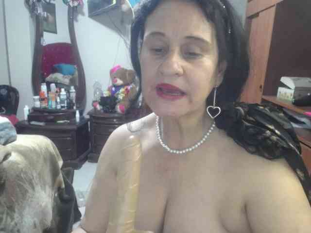 jazmin-mature webcam