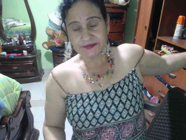 jazmin-mature webcam