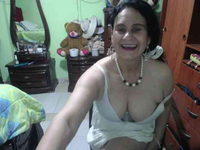jazmin-mature webcam