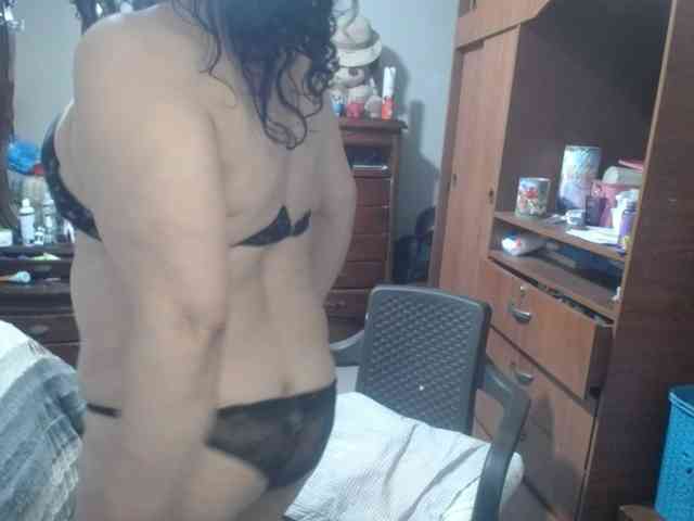 jazmin-mature webcam