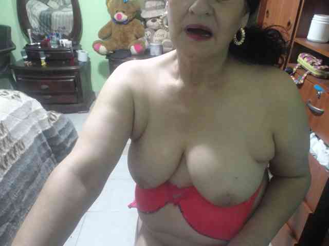 jazmin-mature webcam