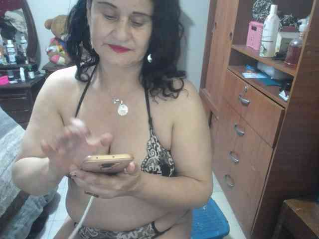 jazmin-mature webcam