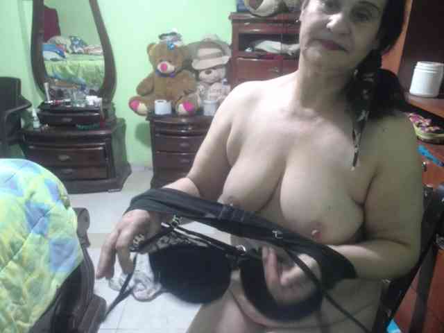 jazmin-mature webcam