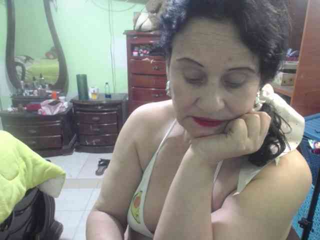 jazmin-mature webcam