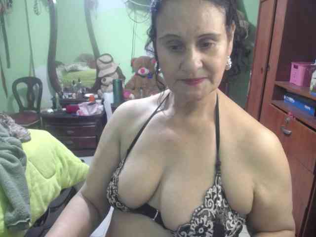 jazmin-mature webcam