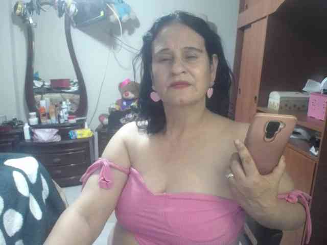 jazmin-mature webcam