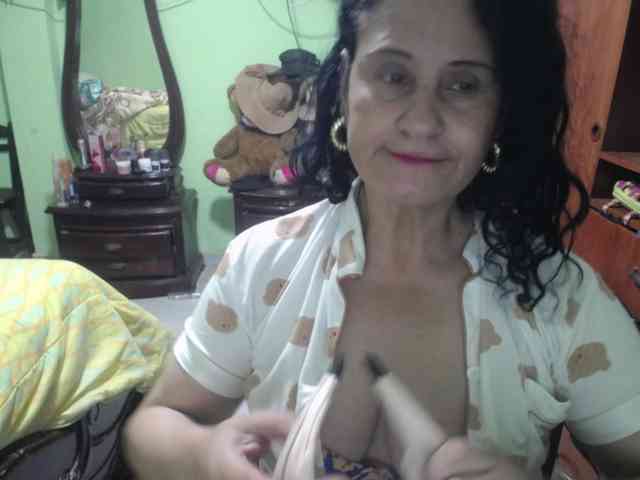 jazmin-mature webcam