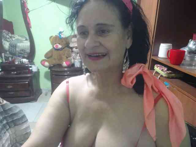 jazmin-mature webcam