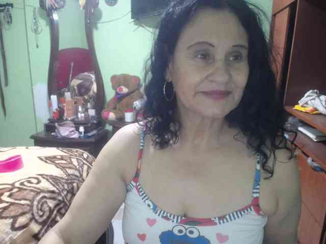 jazmin-mature webcam