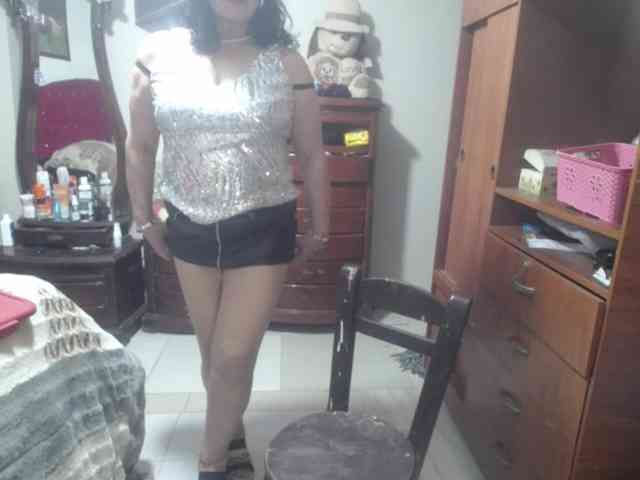 jazmin-mature webcam