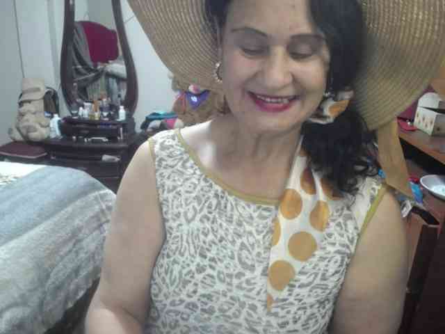 jazmin-mature jazmin-mature