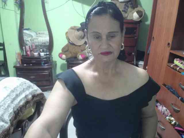 jazmin-mature webcam