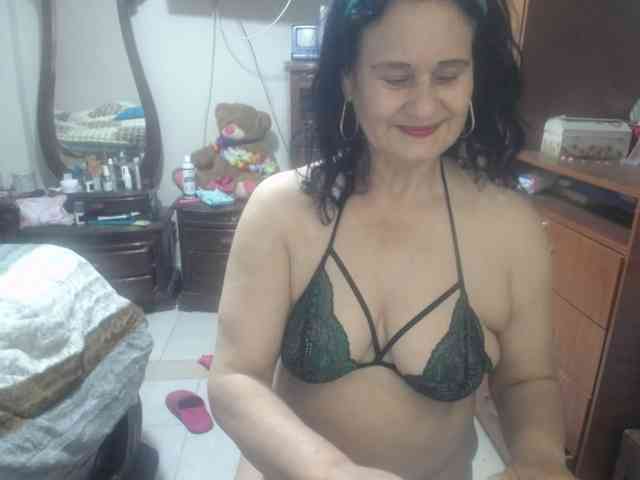 jazmin-mature jazmin-mature