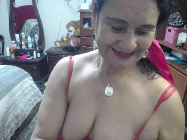 jazmin-mature webcam
