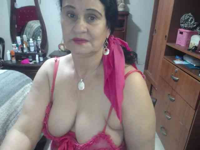 jazmin-mature webcam