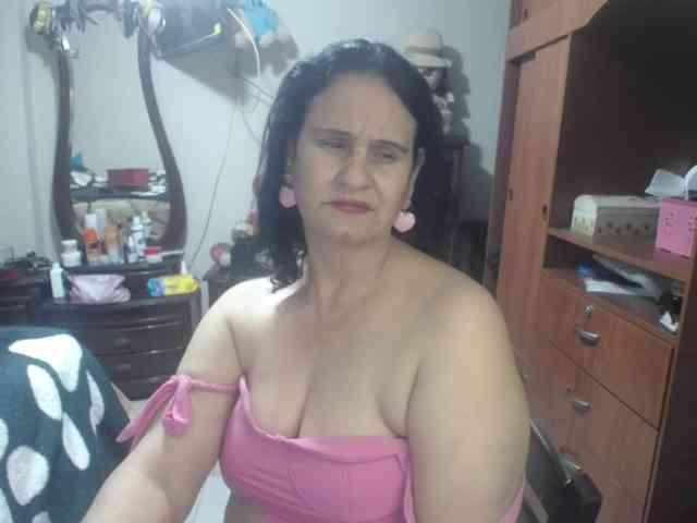 jazmin-mature webcam