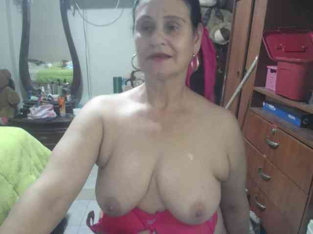 jazmin-mature webcam