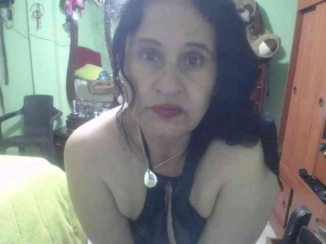jazmin-mature webcam