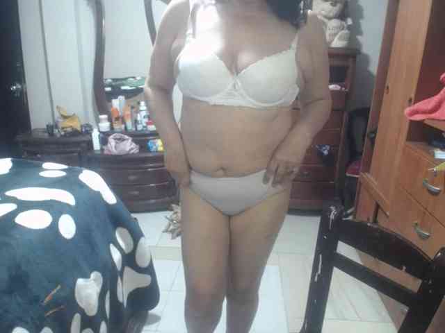 jazmin-mature webcam