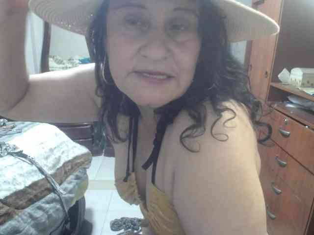 jazmin-mature webcam