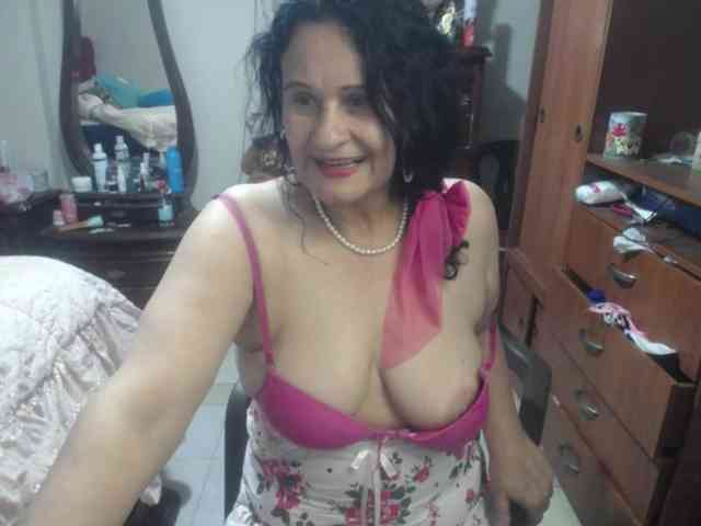 jazmin-mature webcam