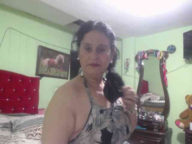 jazmin-mature webcam