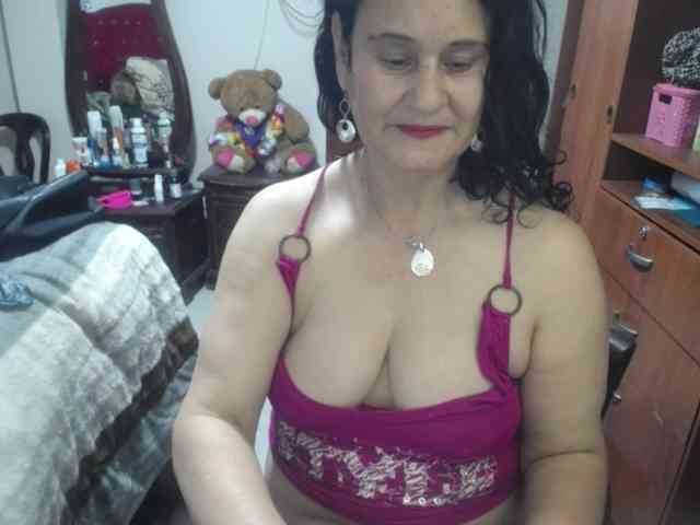 jazmin-mature webcam