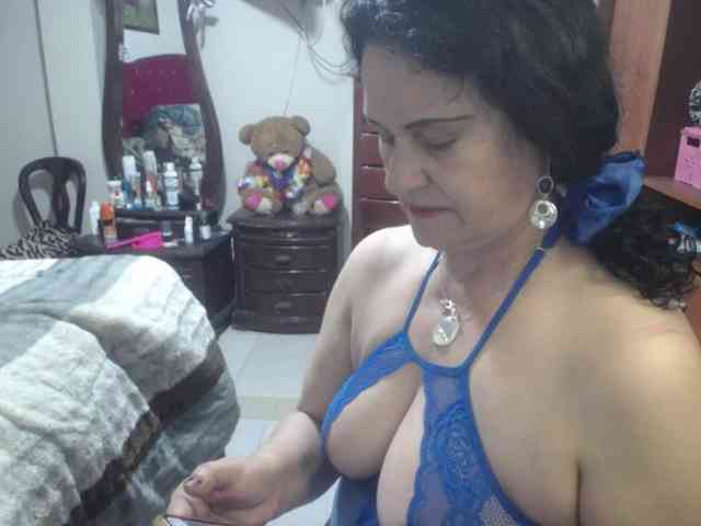 jazmin-mature webcam