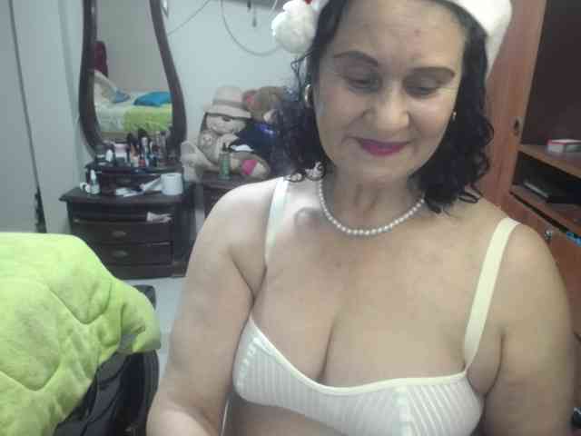 jazmin-mature jazmin-mature