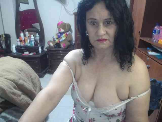 jazmin-mature webcam