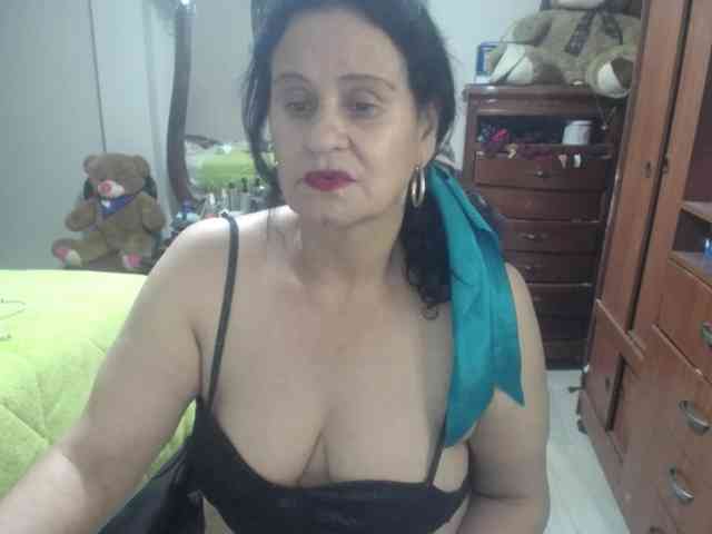 jazmin-mature webcam