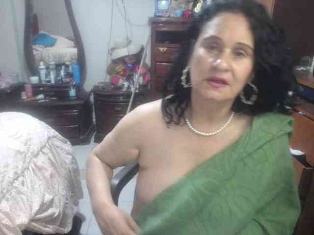 jazmin-mature webcam