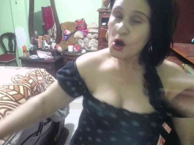 jazmin-mature webcam