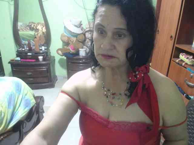 jazmin-mature webcam