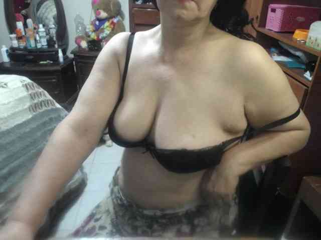 jazmin-mature webcam