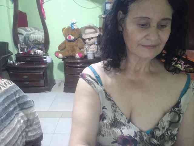 jazmin-mature webcam
