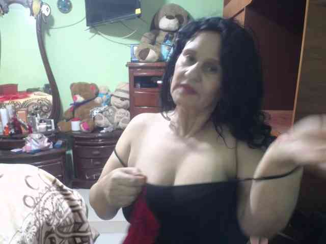 jazmin-mature webcam