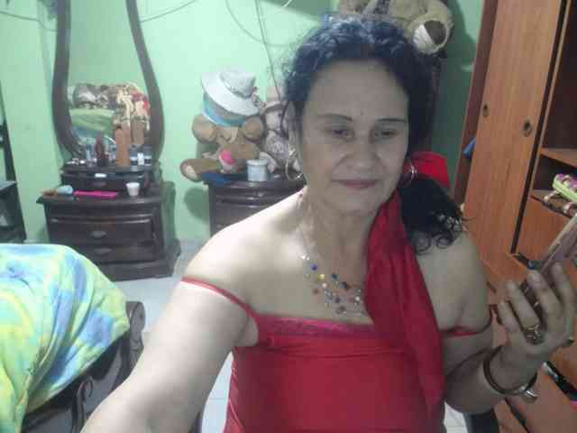 jazmin-mature webcam