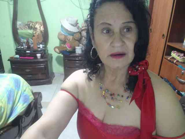 jazmin-mature webcam